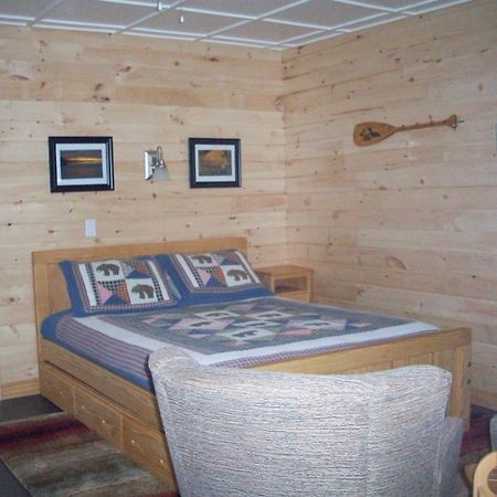Lakewoods Cottage Oxtongue Lake Номер фото