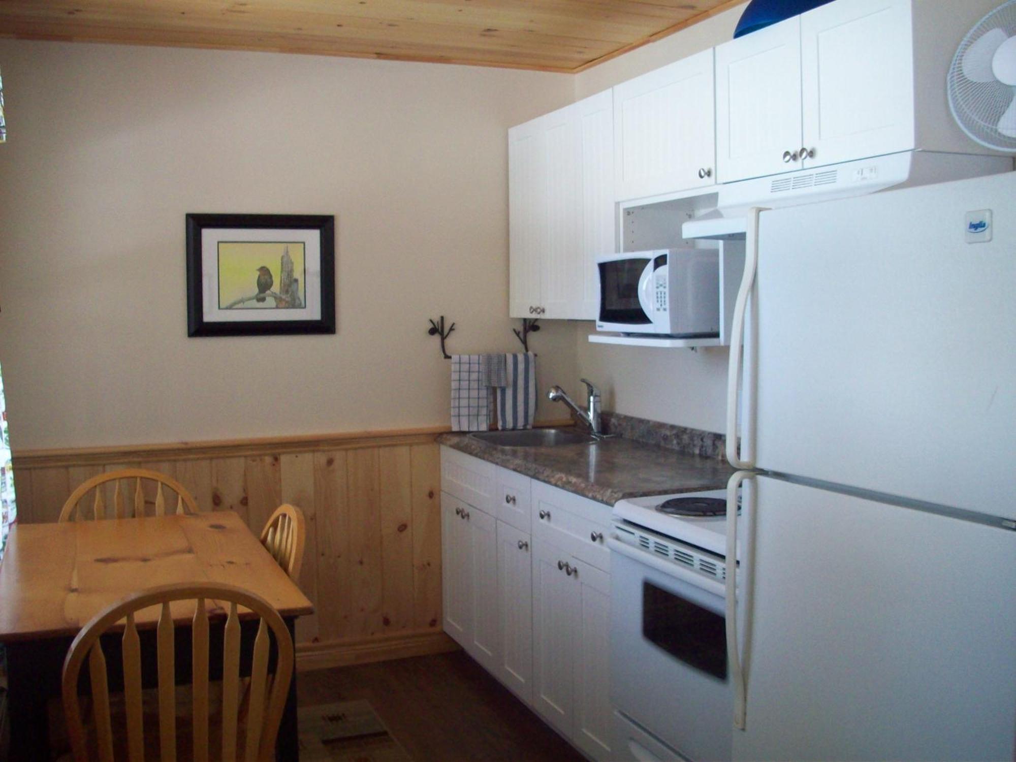 Lakewoods Cottage Oxtongue Lake Номер фото