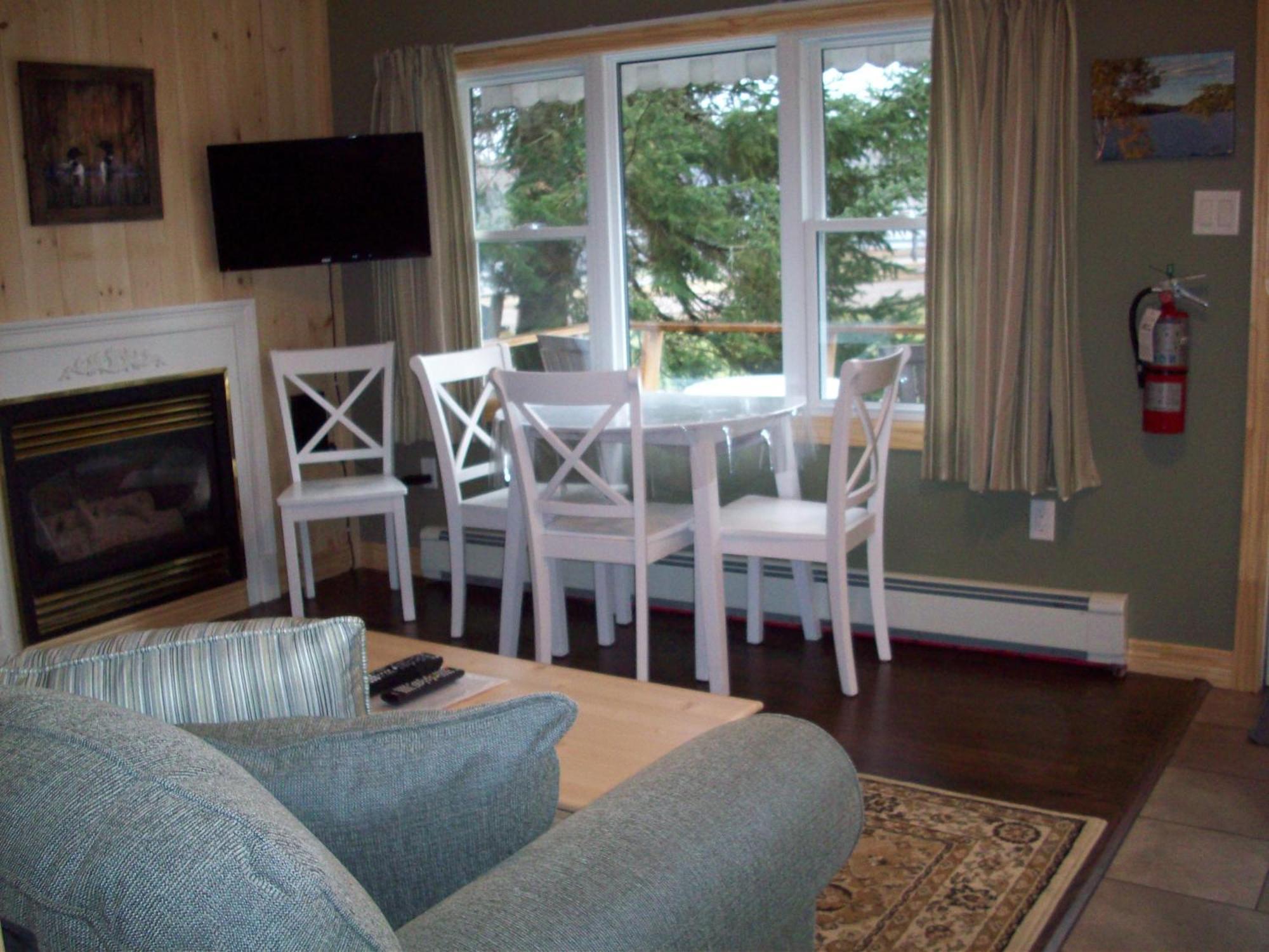 Lakewoods Cottage Oxtongue Lake Номер фото